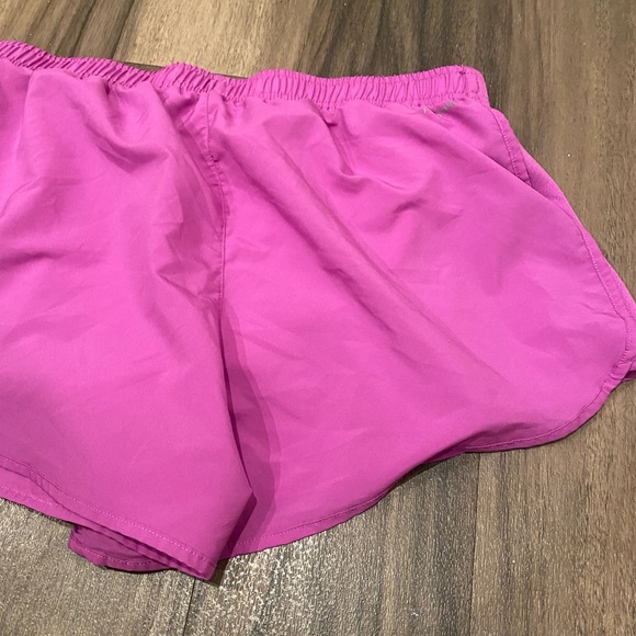 Reebok PlayDry Women’s XL Running Shorts Pink - Picture 5 of 6